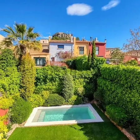 Vil·la 18th-century Stone House With Pool & Castle Views